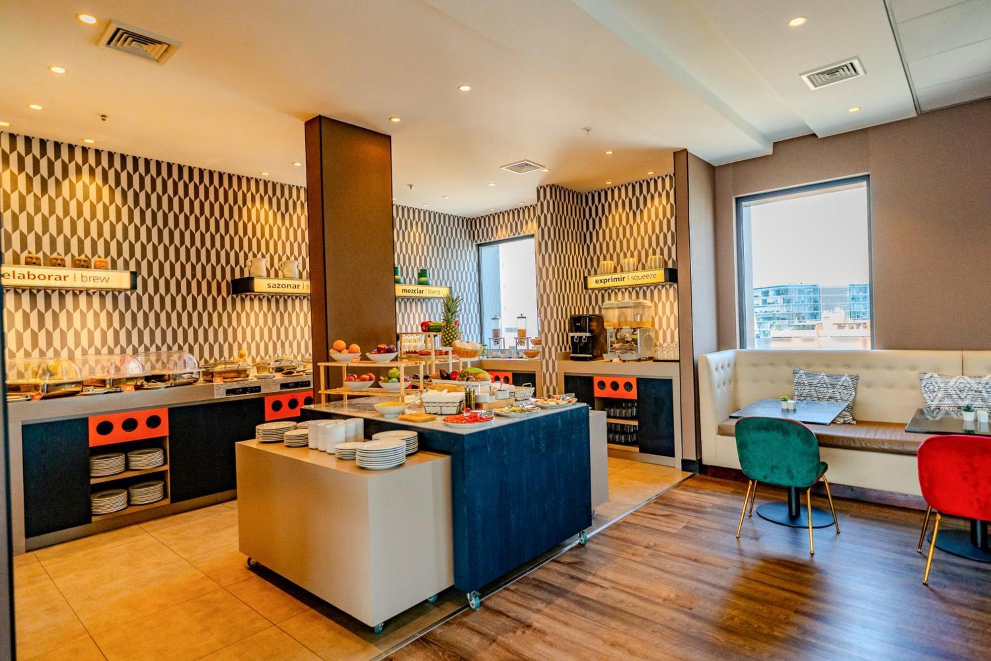 Hampton By Hilton Santiago Las Condes エクステリア 写真